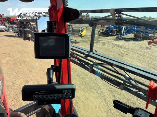 2012 Apache AS1020 Sprayer/High Clearance