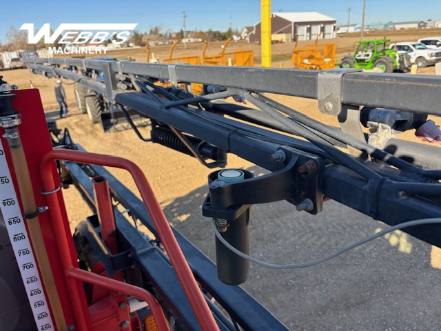 2012 Apache AS1020 Sprayer/High Clearance