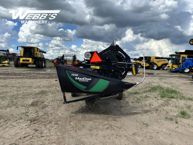 2021 MacDon FD140 Header Combine