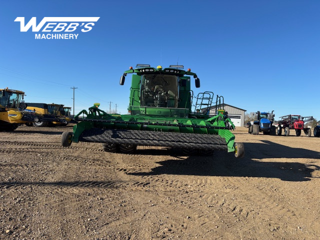 2018 John Deere S780 Combine