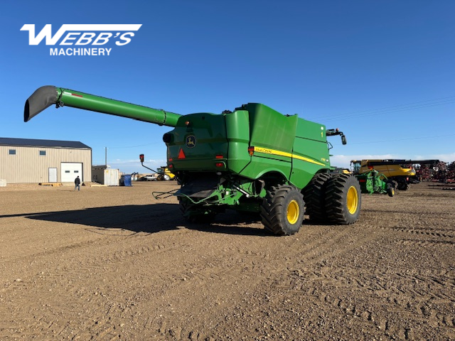 2018 John Deere S780 Combine