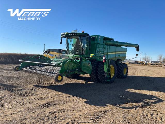 2018 John Deere S780 Combine