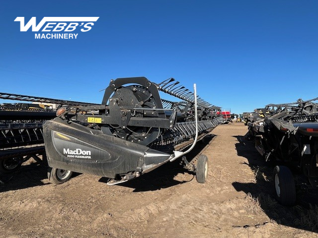 2015 MacDon FD75-40 Header Combine
