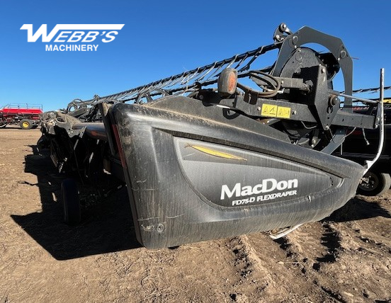 2015 MacDon FD75-40 Header Combine