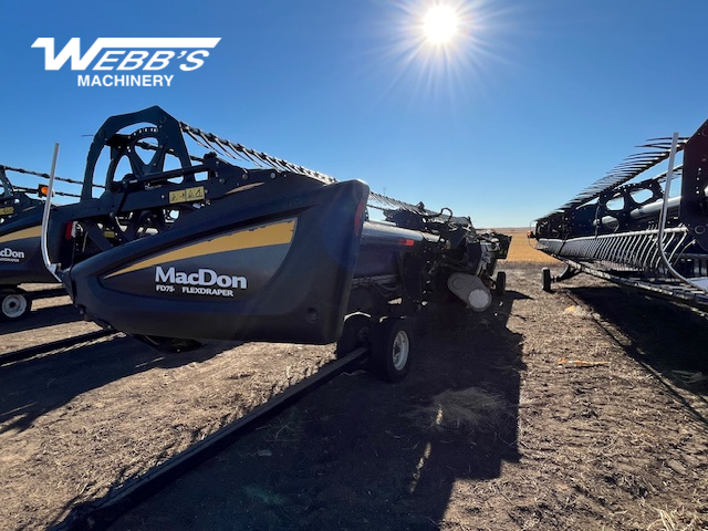2015 MacDon FD75-40 Header Combine