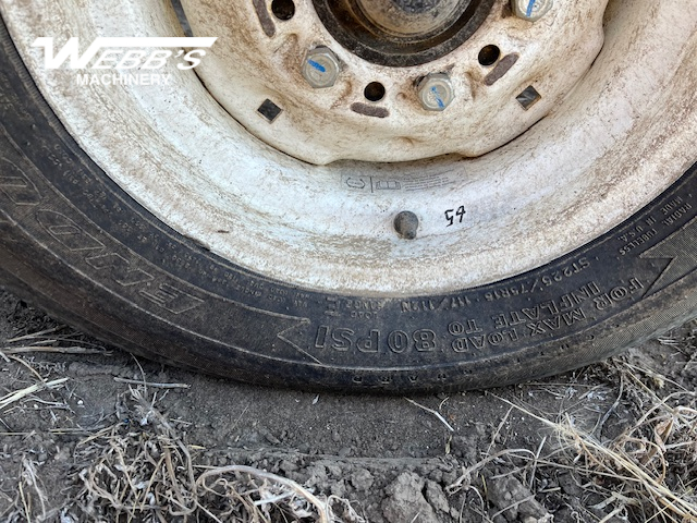 2014 MacDon FD75-40 Header Combine