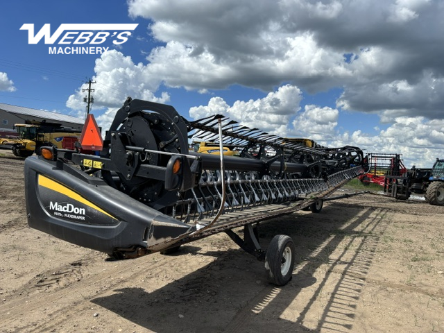2014 MacDon FD75-40 Header Combine