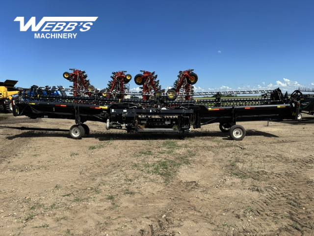 2014 MacDon FD75-40 Header Combine