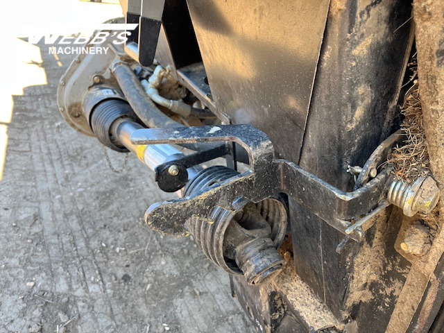 2014 MacDon FD75-40 Header Combine