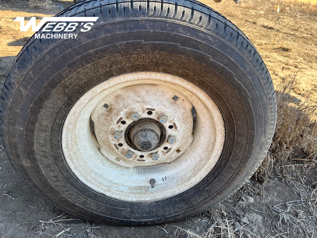 2014 MacDon FD75-40 Header Combine