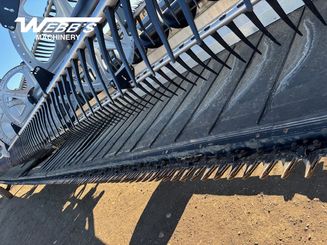 2023 MacDon FD250 Header Combine