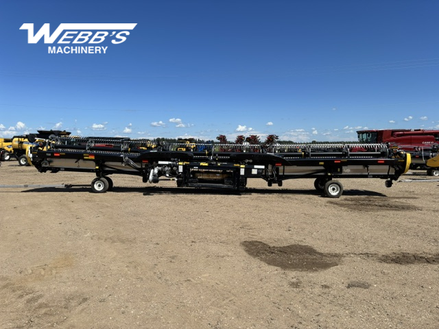 2023 MacDon FD250 Header Combine