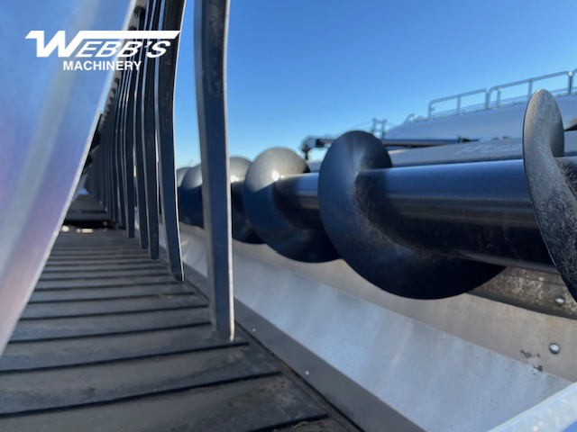 2025 MacDon FD250 Header Combine