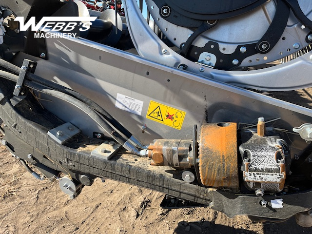 2025 MacDon FD250 Header Combine