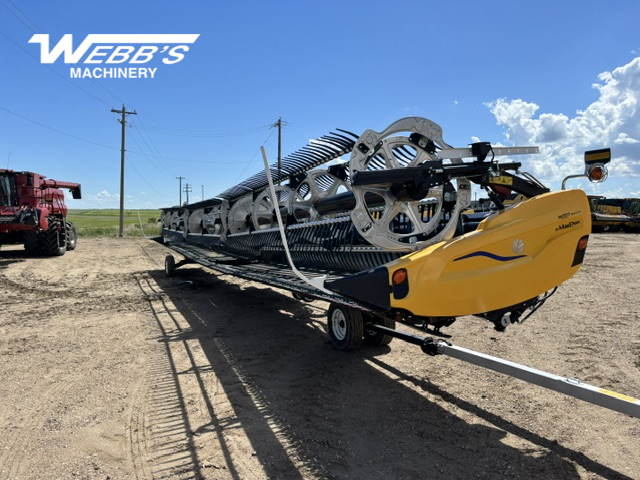 2025 MacDon FD250 Header Combine