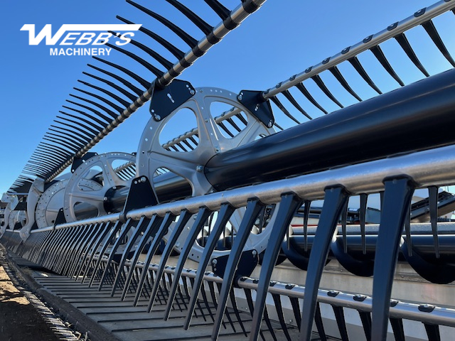 2025 MacDon FD250 Header Combine