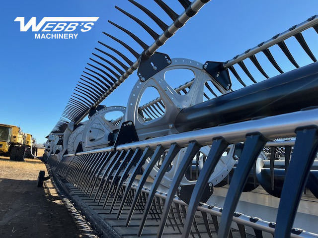 2025 MacDon FD250 Header Combine