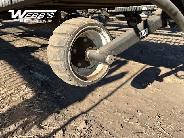 2025 MacDon FD250 Header Combine