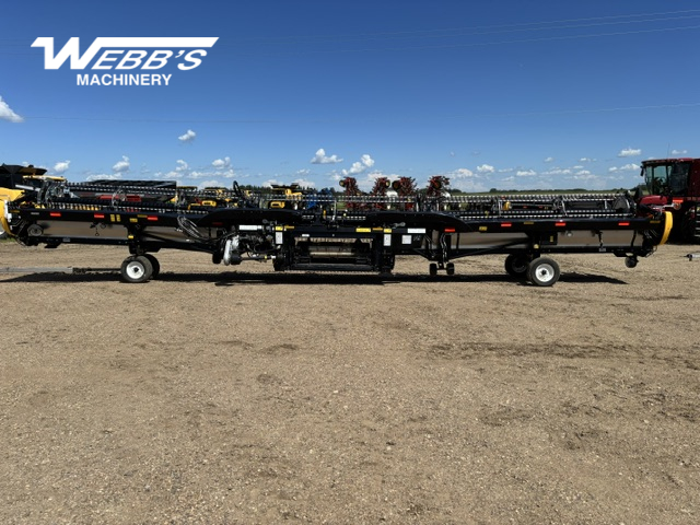 2025 MacDon FD250 Header Combine