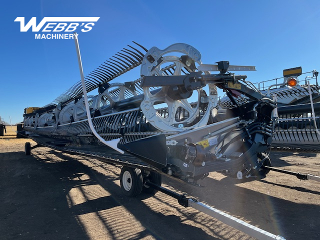 2025 MacDon FD250 Header Combine