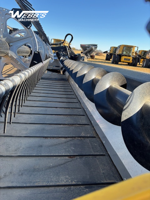 2025 MacDon FD250 Header Combine