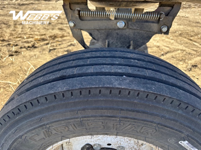 2025 MacDon FD250 Header Combine