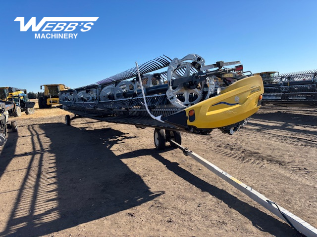 2025 MacDon FD250 Header Combine