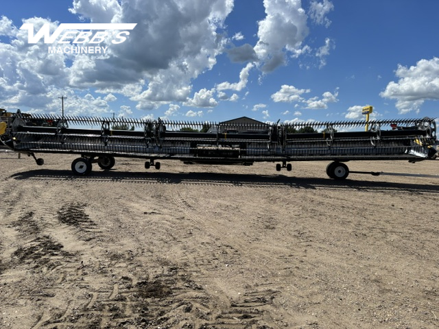 2025 MacDon FD250 Header Combine