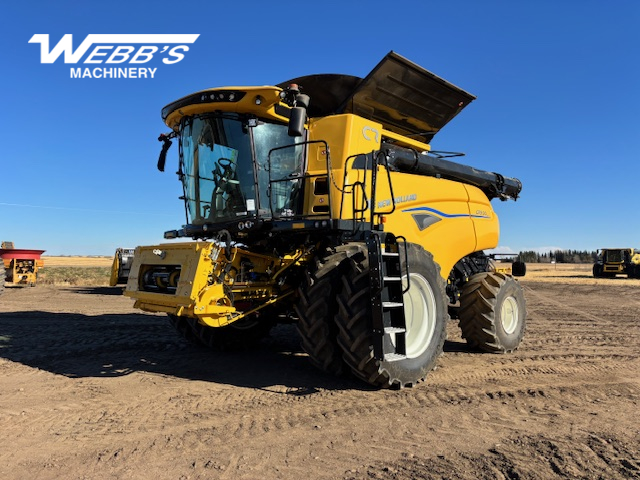 2025 New Holland CR9.90Z Combine