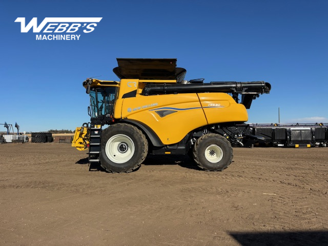 2025 New Holland CR9.90Z Combine