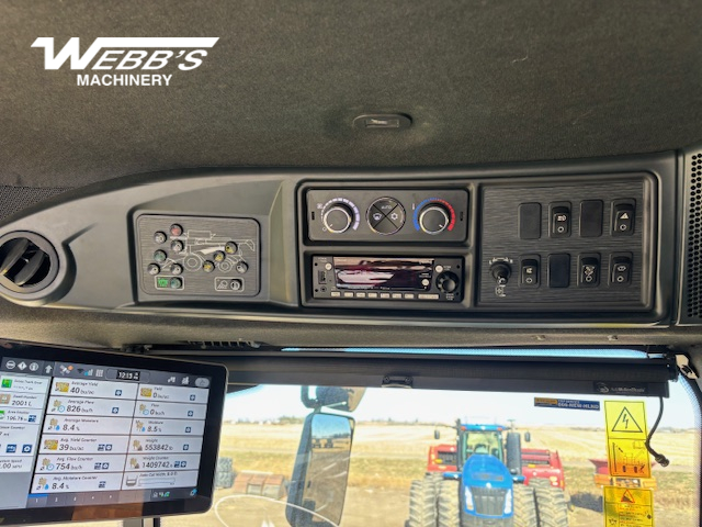 2025 New Holland CR9.90Z Combine