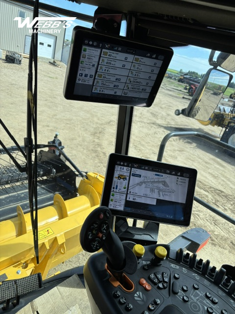 2025 New Holland CR9.90Z Combine