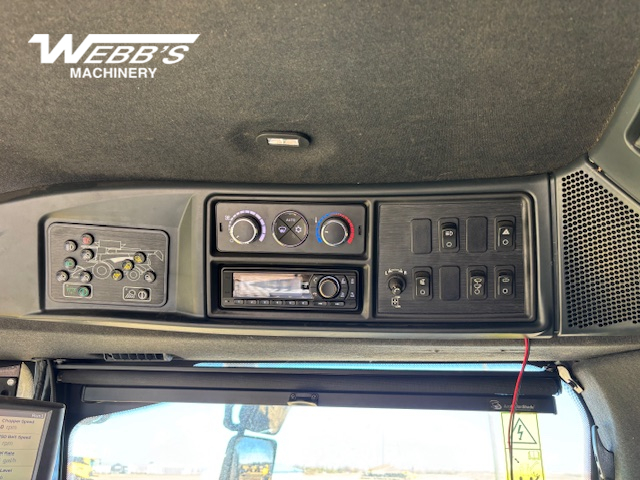 2021 New Holland CR9.90Z Combine