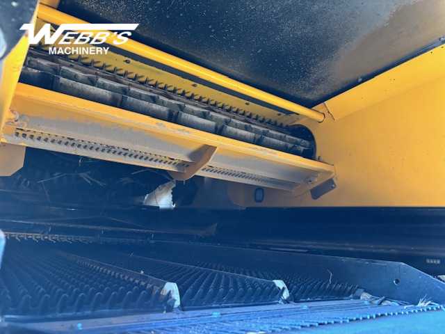 2021 New Holland CR9.90Z Combine