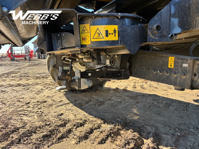 2021 New Holland CR9.90Z Combine