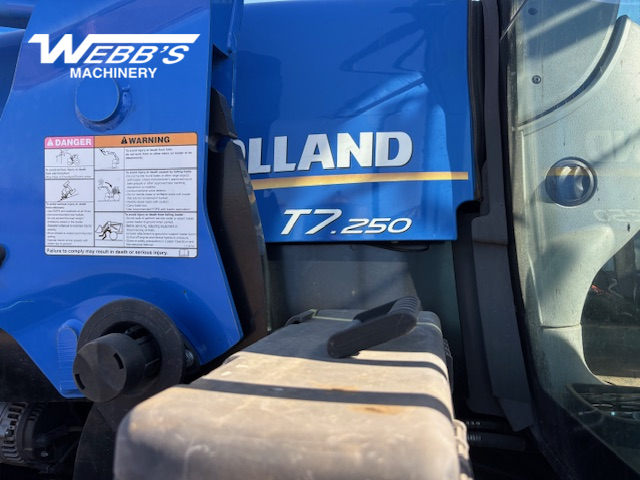 2013 New Holland T7.250 Tractor