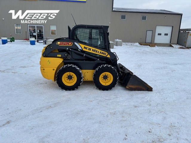2014 New Holland L220-T4B Skid Steer Loader