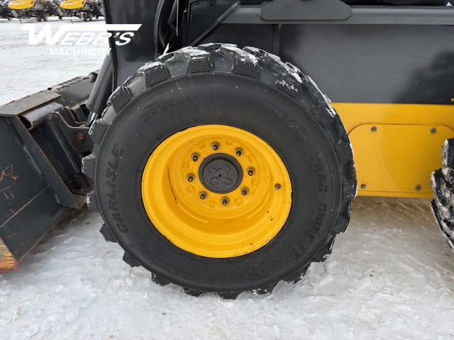 2014 New Holland L220-T4B Skid Steer Loader