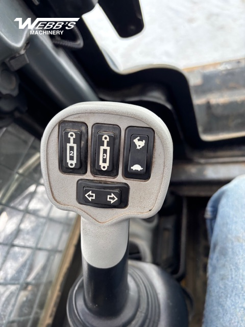 2014 New Holland L220-T4B Skid Steer Loader