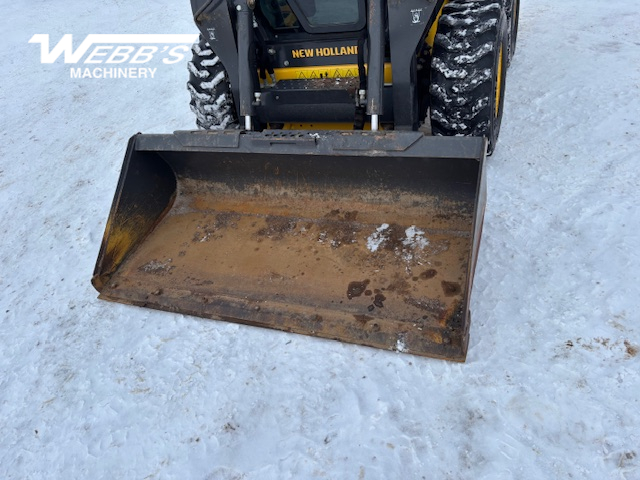 2014 New Holland L220-T4B Skid Steer Loader