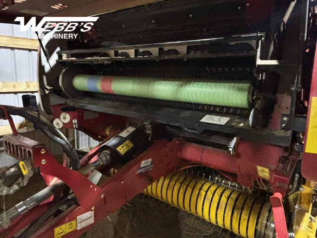 2021 New Holland Rollbelt 560 Baler/Round