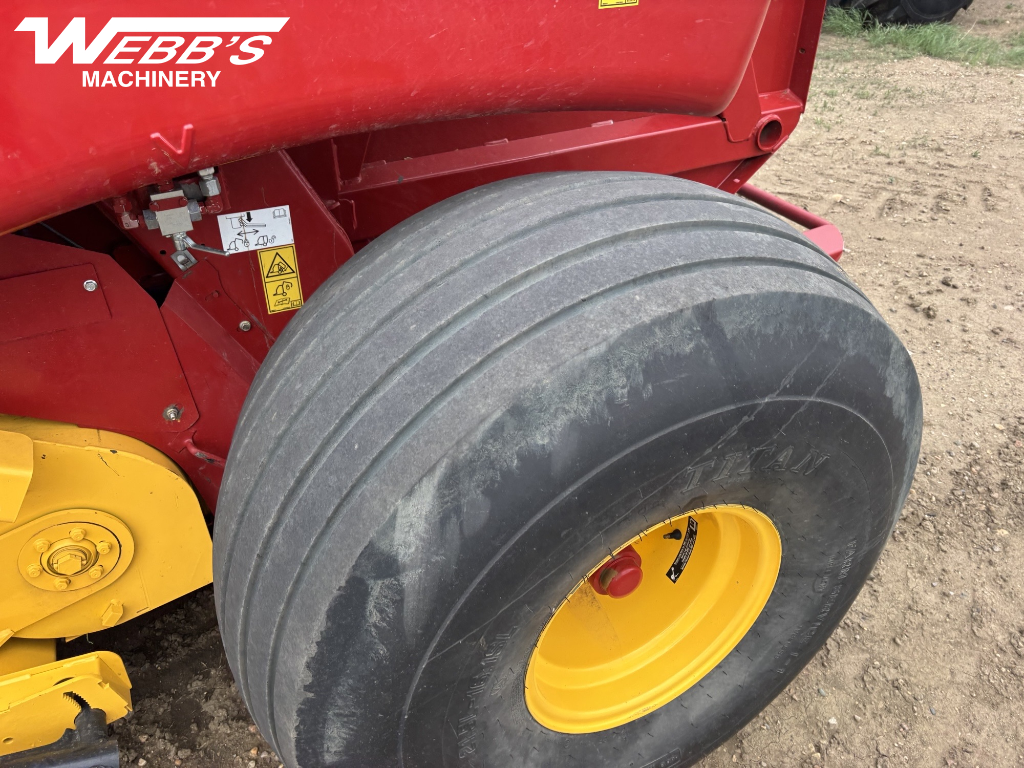 2021 New Holland Rollbelt 560 Baler/Round
