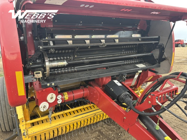 2021 New Holland Rollbelt 560 Baler/Round