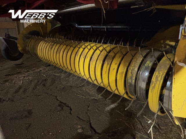 2021 New Holland Rollbelt 560 Baler/Round