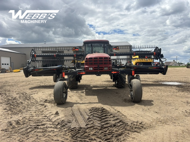 2022 MacDon M155E4 Windrower
