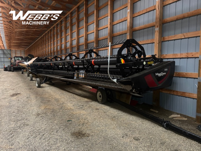 2022 MacDon M155E4 Windrower