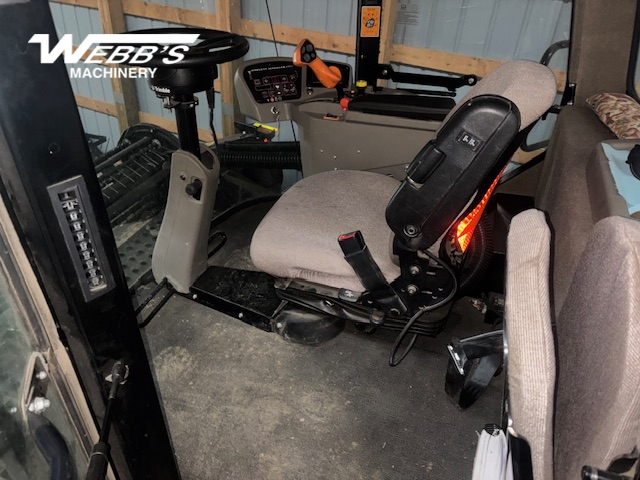 2022 MacDon M155E4 Windrower