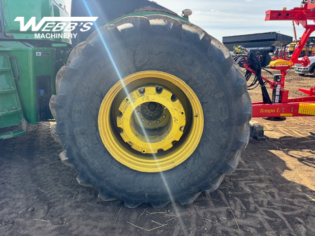 2018 John Deere 9570R Tractor