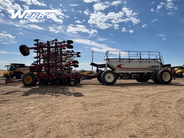 2014 Bourgault 3320,76HF/7700 Drill
