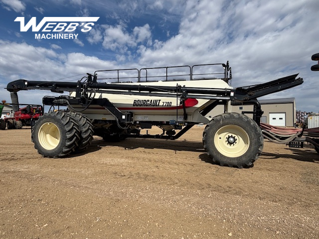 2014 Bourgault 3320,76HF/7700 Drill